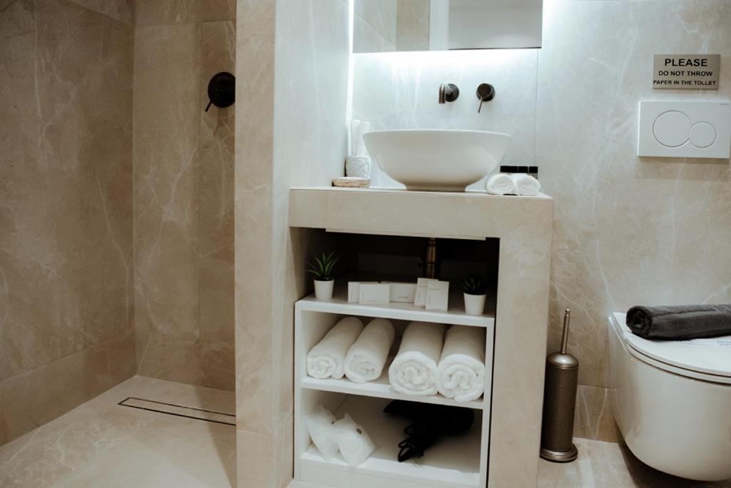 Athens Muses Suites Luaran gambar